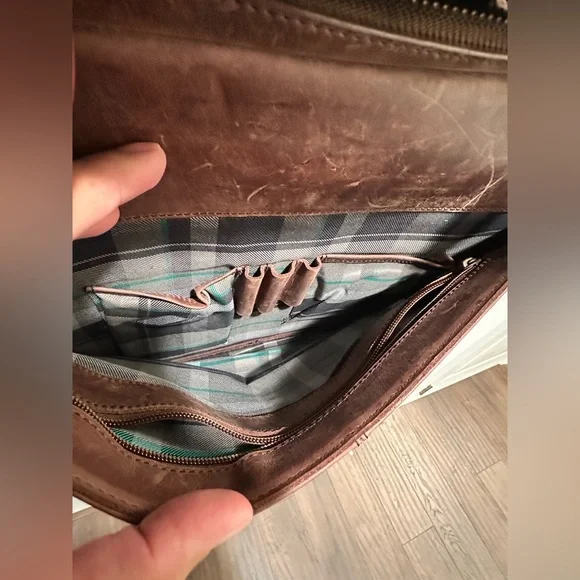 LadderBack 100% Leather Brown Rugged & Rustic Design Laptop Messenger Bag - Picture 9 of 16